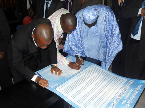 signing the declaration2